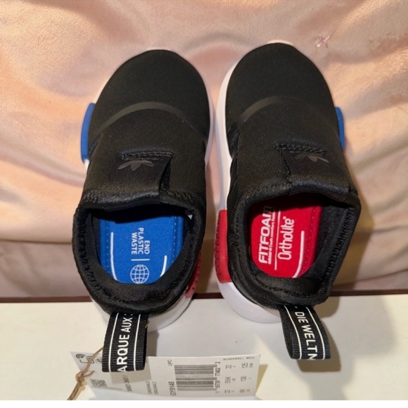 ADIDAS BLACK NMD 360 SLIP ON SNEAKERS. Kids size 6 - Picture 3 of 10